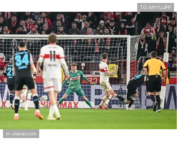 勒沃库森1-0客胜本菲卡，药厂保留晋级希望