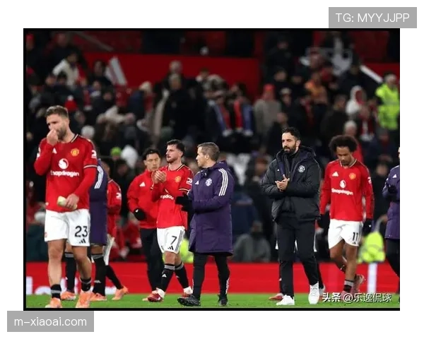 十人埃弗顿客场1-0爆冷曼联，霍尔世界波制胜皮克福德屡献神扑