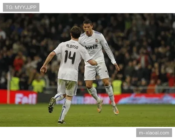 加埃唐·佩兰破门救主，里尔新援首秀即建功